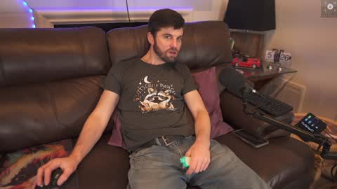 Ryan aka KeylimeRy online show from December 2024 11:28:01 PM