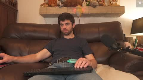 Ryan aka KeylimeRy online show from January 2025 09:19:02 AM