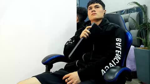 Roan Birkin online show from September 2025 09:09:01 PM