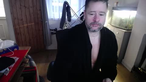 Snapshot of rob28101 chatting on February 2026 08:30:01 AM rob online show from February 2026 08:30:01 AM