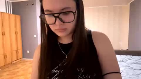 Snapshot of robbimckoy chatting on February 2026 01:32:02 PM Aya online show from February 2026 01:32:02 PM