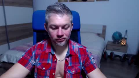 Snapshot of robbyshawz chatting on December 2025 07:54:02 PM robbyshawz online show from December 2025 07:54:02 PM