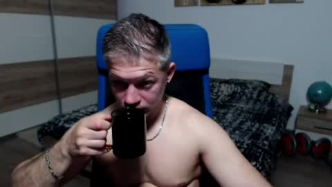 Snapshot of robbyshawz chatting on May 2026 05:12:01 AM robbyshawz online show from May 2026 05:12:01 AM