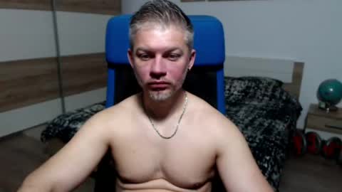 Snapshot of robbyshawz chatting on May 2026 05:02:01 AM robbyshawz online show from May 2026 05:02:01 AM