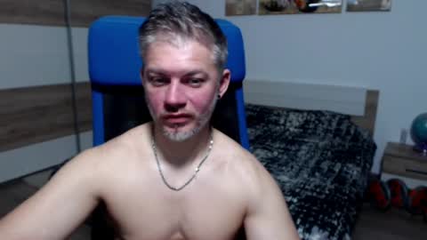 Snapshot of robbyshawz chatting on May 2026 04:52:01 AM robbyshawz online show from May 2026 04:52:01 AM