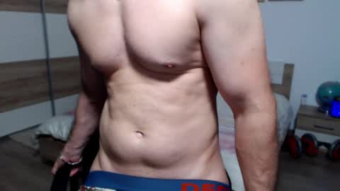 Snapshot of robbyshawz chatting on May 2026 04:32:01 AM robbyshawz online show from May 2026 04:32:01 AM