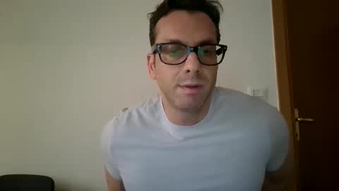 Snapshot of roberpierre_ho chatting on May 2026 10:33:01 AM roberpierre_ho online show from May 2026 10:33:01 AM