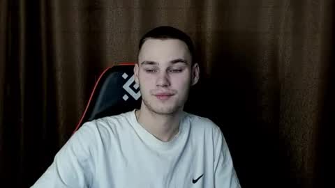 robert10211 online show from January 2025 07:59:02 PM