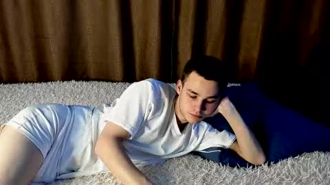 robert10211 online show from March 2026 03:30:02 AM