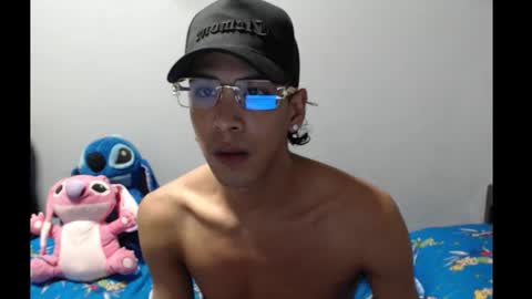 Snapshot of robert_kingg chatting on December 2025 09:46:02 AM robert_kingg online show from December 2025 09:46:02 AM