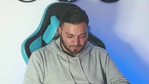 Stiven - online show from December 2025 10:17:02 PM