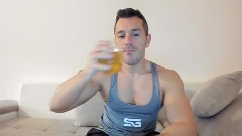 roberto4ever online show from October 2025 04:58:01 AM