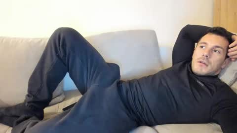 roberto4ever online show from November 2025 03:55:02 PM