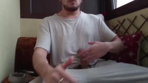 Snapshot of roberto_twink1 chatting on December 2024 11:29:02 AM Roberto online show from December 2024 11:29:02 AM