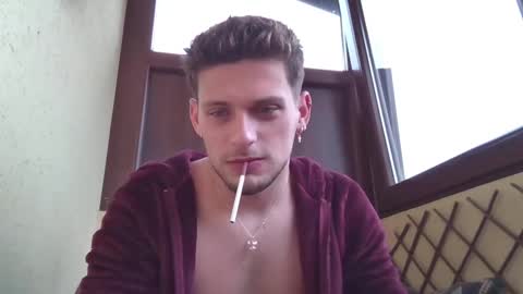 Snapshot of roberto_twink1 chatting on February 2025 08:00:02 AM Roberto online show from February 2025 08:00:02 AM