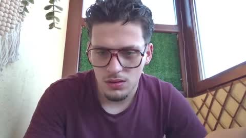 Snapshot of roberto_twink1 chatting on April 2026 05:38:02 AM Roberto online show from April 2026 05:38:02 AM
