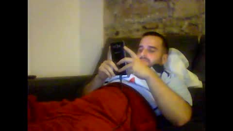 Snapshot of robertoredo chatting on December 2024 08:43:01 PM Roberto online show from December 2024 08:43:01 PM