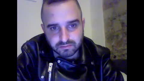 Snapshot of robertoredo chatting on January 2025 12:06:01 AM Roberto online show from January 2025 12:06:01 AM