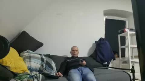 Zenek online show from April 2026 12:41:01 AM