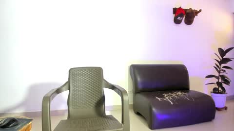 roberx_12 online show from January 2025 03:50:01 PM