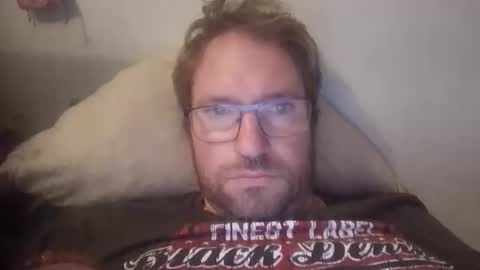 robinouhot online show from November 2025 02:06:01 AM