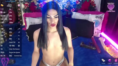 Snapshot of robinsonbaker chatting on January 2025 03:47:01 AM Margot Ferrer online show from January 2025 03:47:01 AM