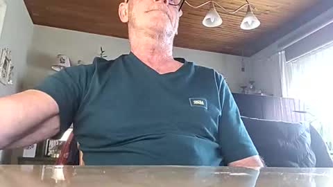 robke1966 online show from February 2026 07:54:02 AM