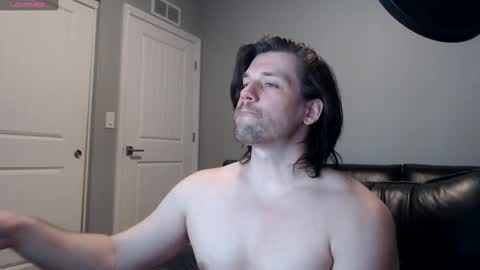 Snapshot of robknocks chatting on February 2025 08:34:02 PM Rob Knocks online show from February 2025 08:34:02 PM