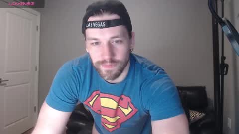 Snapshot of robknocks chatting on September 2025 04:12:02 AM Rob Knocks online show from September 2025 04:12:02 AM