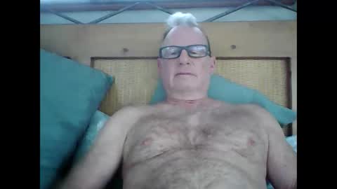 robo0000 online show from December 2025 04:23:02 PM