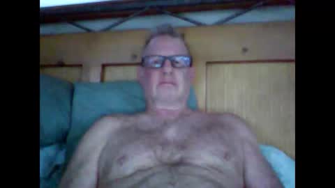 robo0000 online show from February 2026 04:11:02 PM