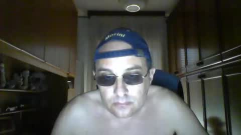 robertino online show from March 2025 01:26:02 PM