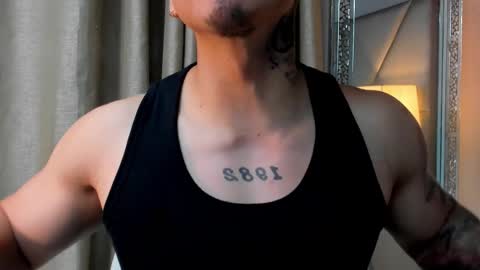 rocco_santos online show from October 2025 11:32:02 PM