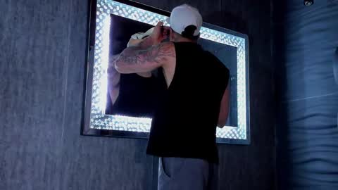 Snapshot of rocco_santos chatting on February 2026 06:46:01 PM rocco_santos online show from February 2026 06:46:01 PM