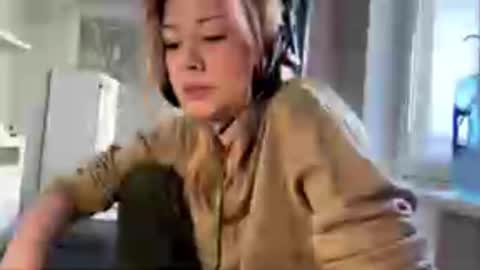 Snapshot of rochellehouis chatting on February 2026 12:09:01 PM Anny online show from February 2026 12:09:01 PM