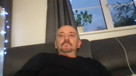 Joey online show from December 2025 04:37:02 PM