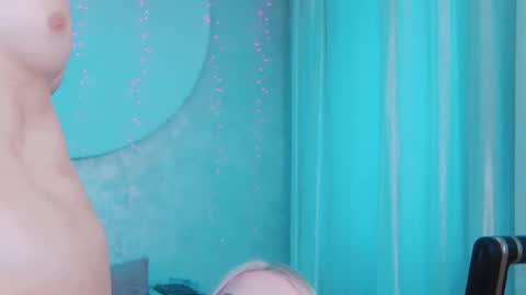 Lina and Den online show from February 2026 07:07:01 AM