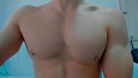 Snapshot of rocky_muscle chatting on August 2026 05:33:02 PM rocky muscle online show from August 2026 05:33:02 PM