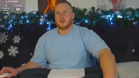 Snapshot of roddy_riss chatting on December 2024 01:42:02 PM Roddy online show from December 2024 01:42:02 PM