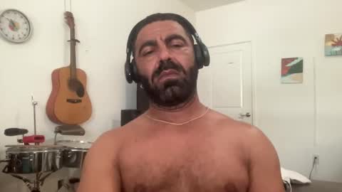 rodrigo232426 online show from April 2026 08:50:01 PM