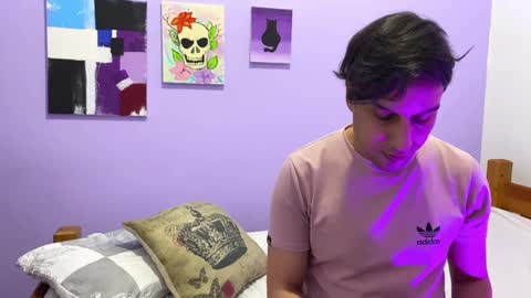 Thiago independent model online show from February 2025 11:55:02 PM