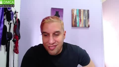 Thiago independent model online show from May 2026 05:43:01 PM