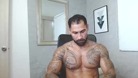 Snapshot of rogers_p chatting on November 2025 10:19:02 PM Rogers online show from November 2025 10:19:02 PM