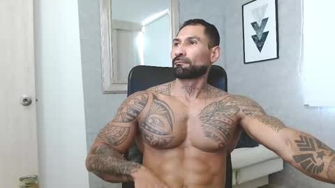 Snapshot of rogers_p chatting on November 2025 02:50:01 PM Rogers online show from November 2025 02:50:01 PM