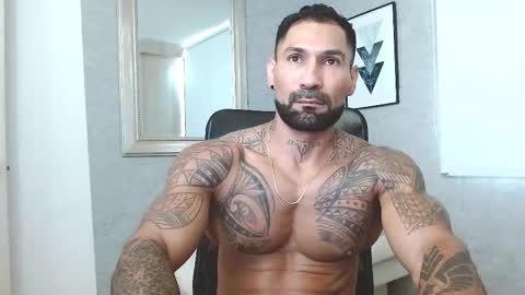 Snapshot of rogers_p chatting on December 2025 03:06:01 PM Rogers online show from December 2025 03:06:01 PM