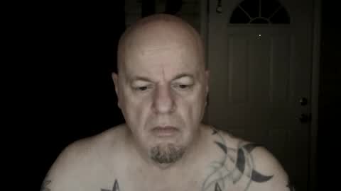 roinaz online show from May 2026 07:00:02 PM