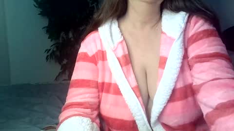 Rosie Rios online show from November 2025 01:14:02 AM