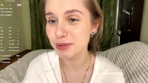 Mia online show from January 2026 05:27:02 PM