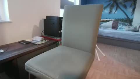 rolandloser1000 online show from November 2025 03:01:01 PM