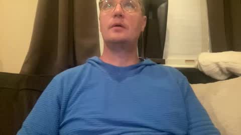 Snapshot of rolldadbod1 chatting on March 2026 04:38:02 AM DadBod with Rolls online show from March 2026 04:38:02 AM